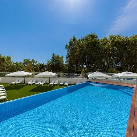 Lux Hotel
