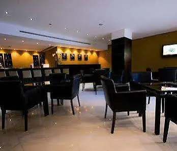 Lux 4*