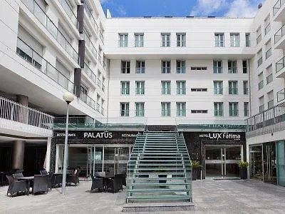 Lux Hotel 4*